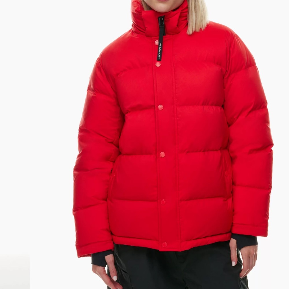 Aritzia TNA Superpuff